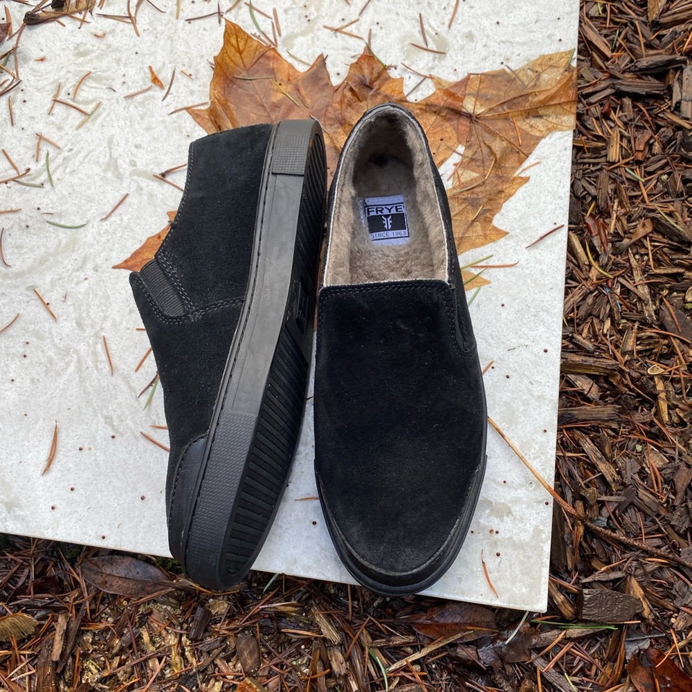 Frye black shoes